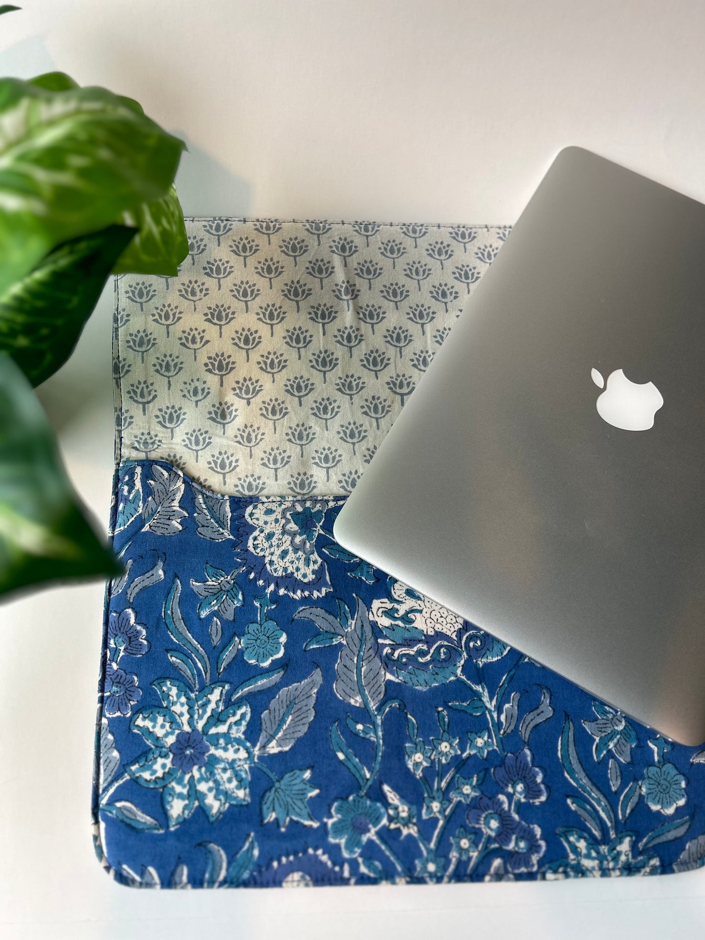 Printed MacBook sleeve/ cover