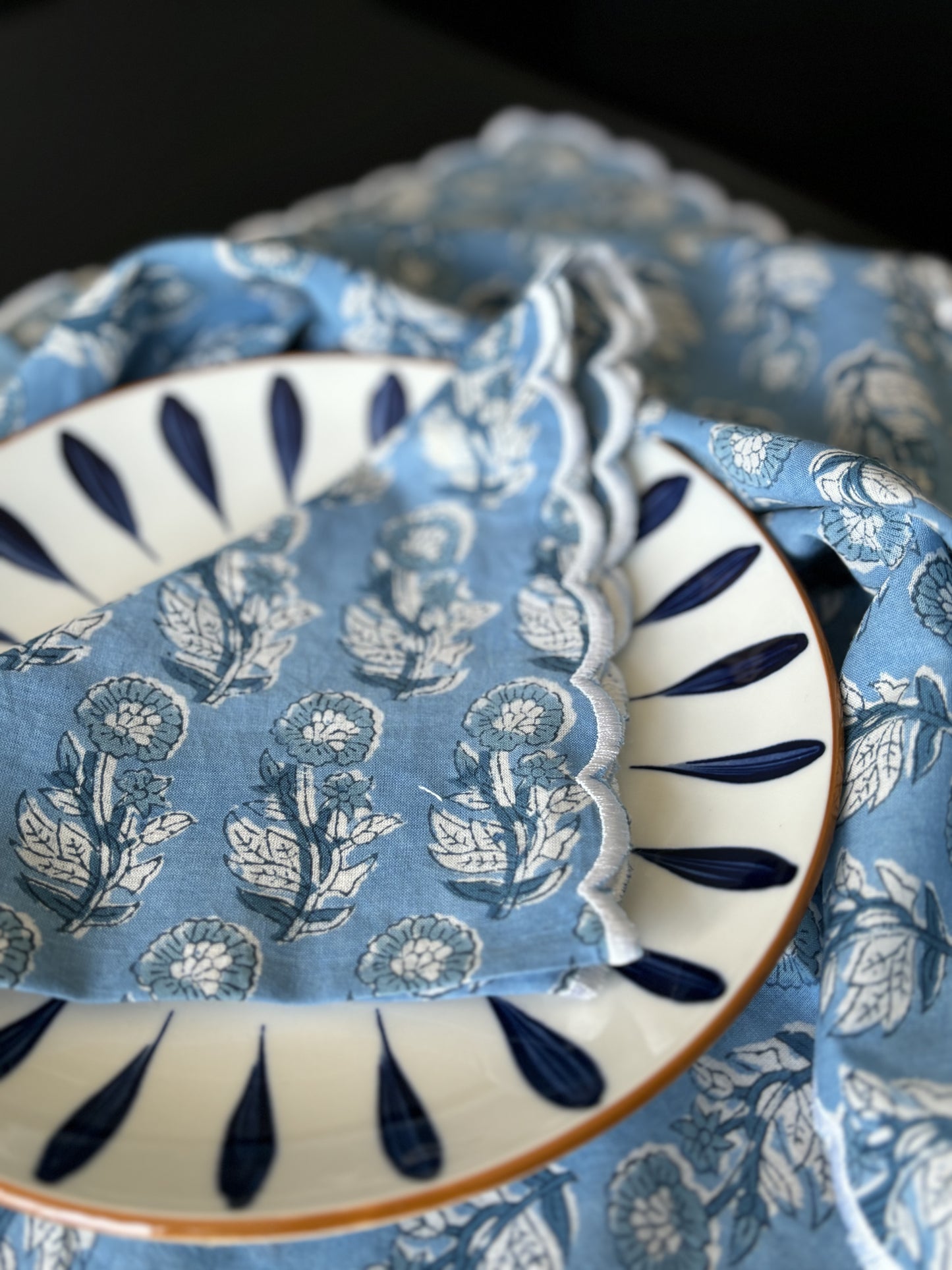 Light Blue Scalloped Edge Table Napkin