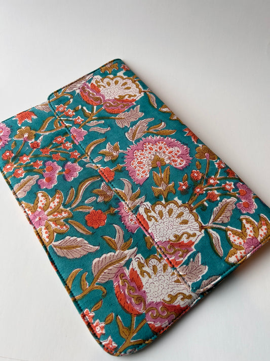 Printed MacBook sleeve/ cover