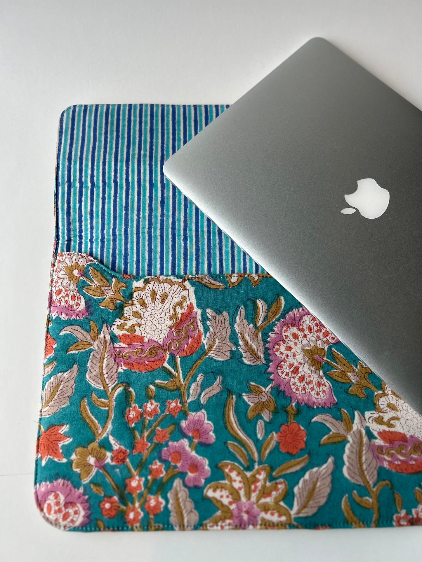 Printed MacBook sleeve/ cover