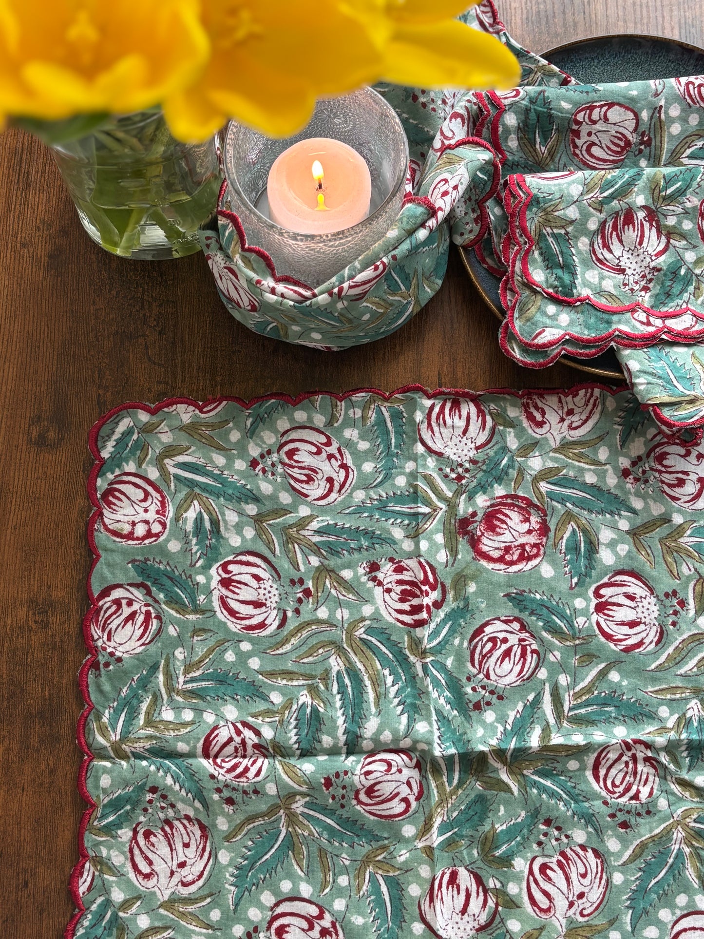 Scalloped-edged Napkins (Teal & Pink)