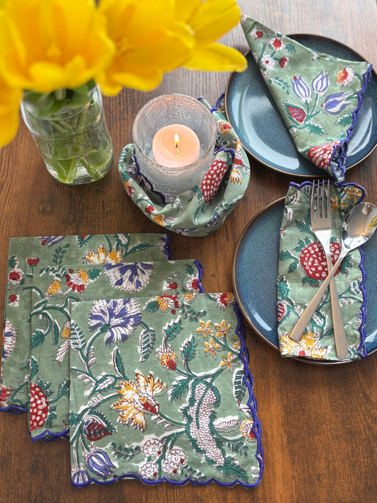 Scalloped-edged Napkins (Garden Edition)