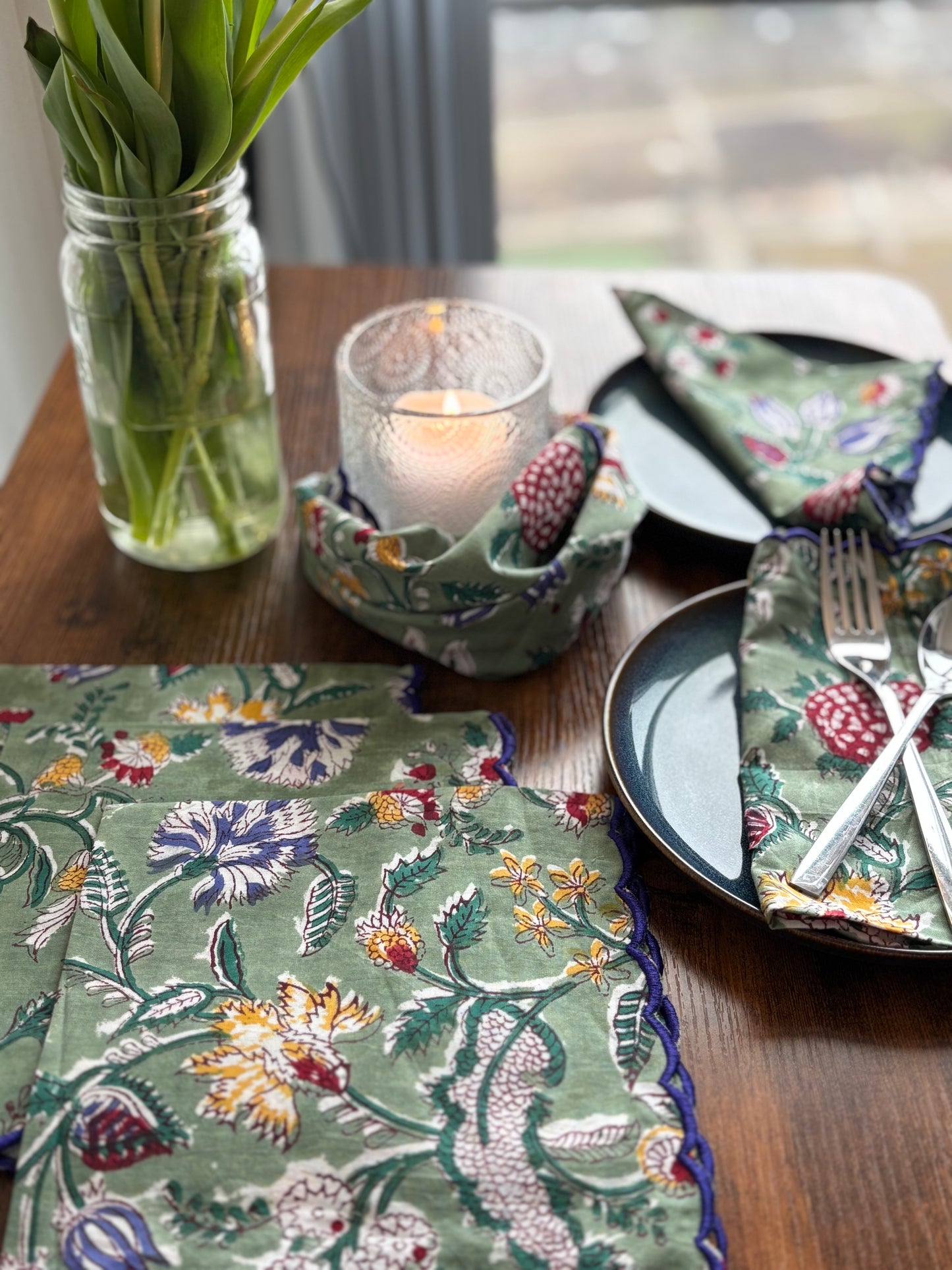 Scalloped-edged Napkins (Garden Edition)