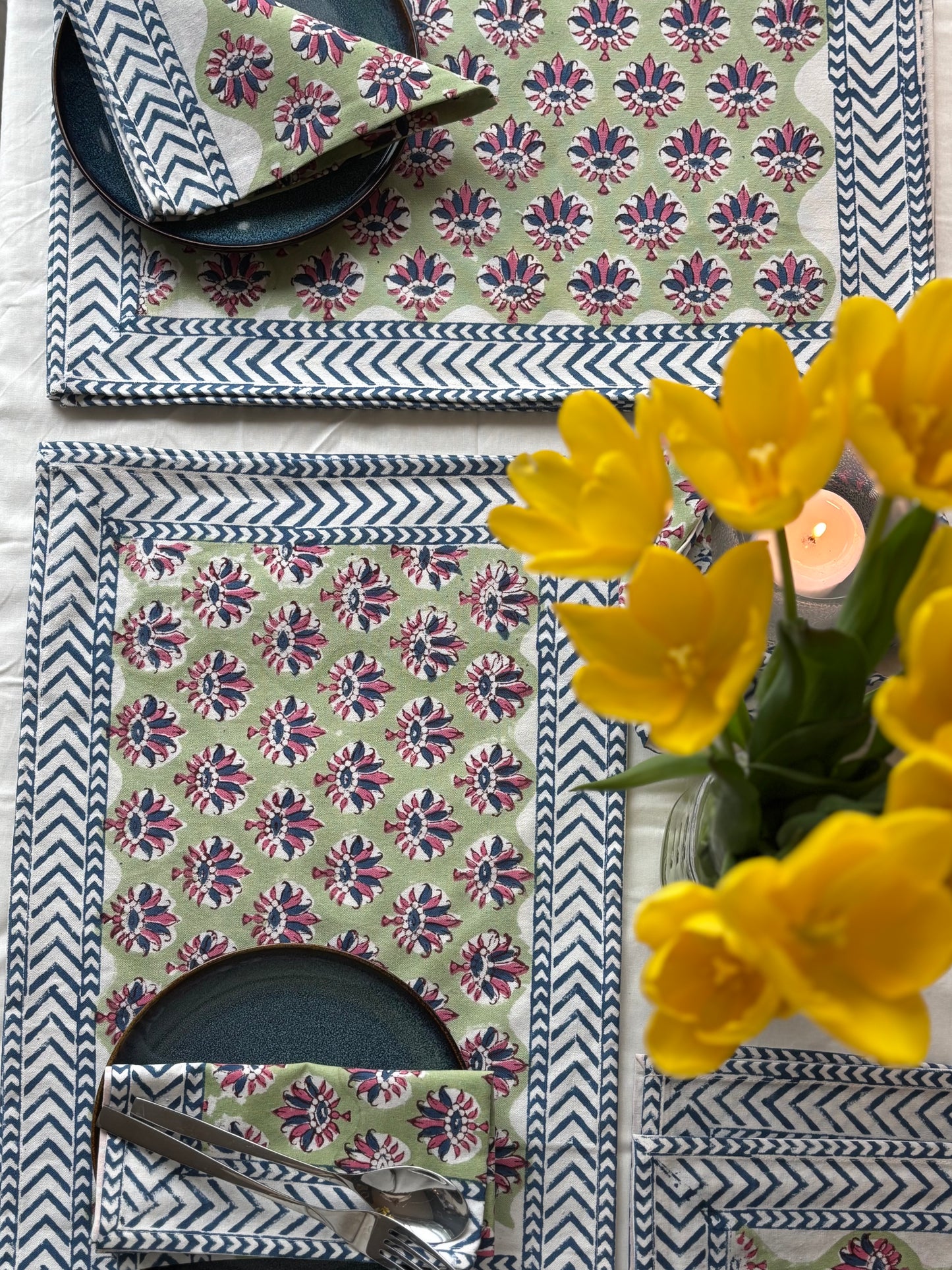 Green with Blue Border Block Printed Placemat & Napkin Set